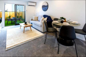 Lovely 2 bed 2 bath
